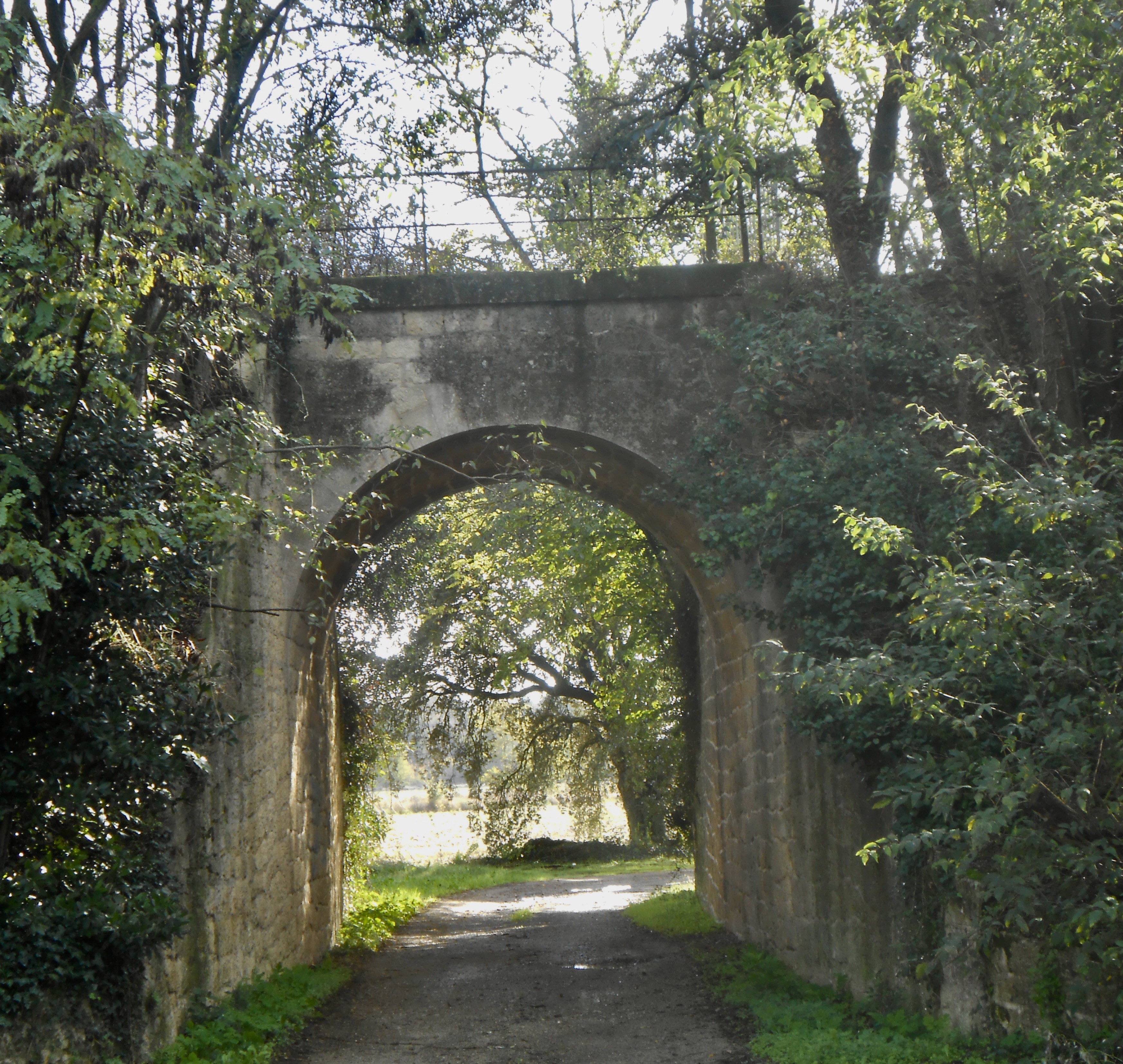 Pont d'une ancienne voie ferrée