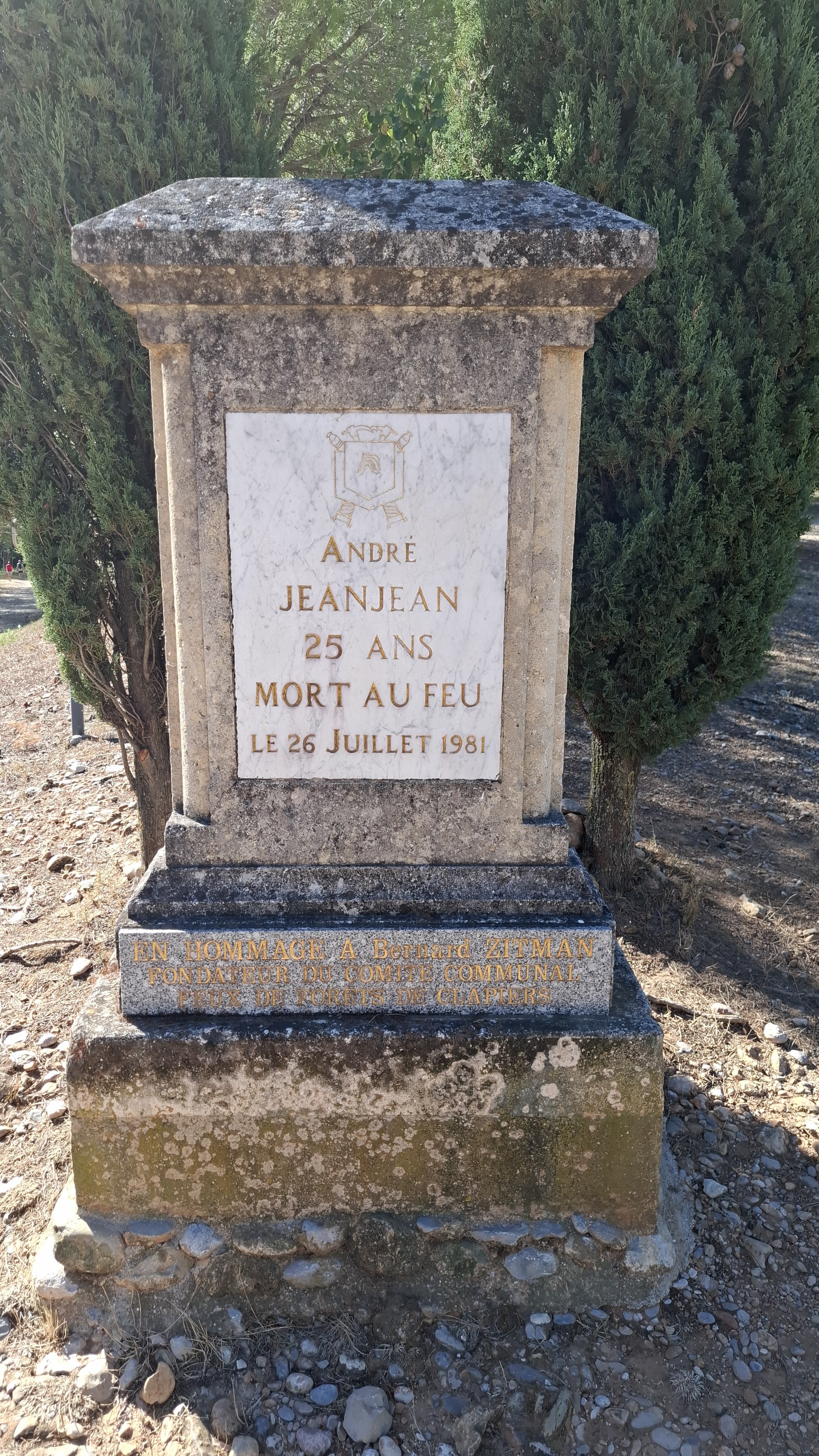 Hommage à André Jeanjean. 