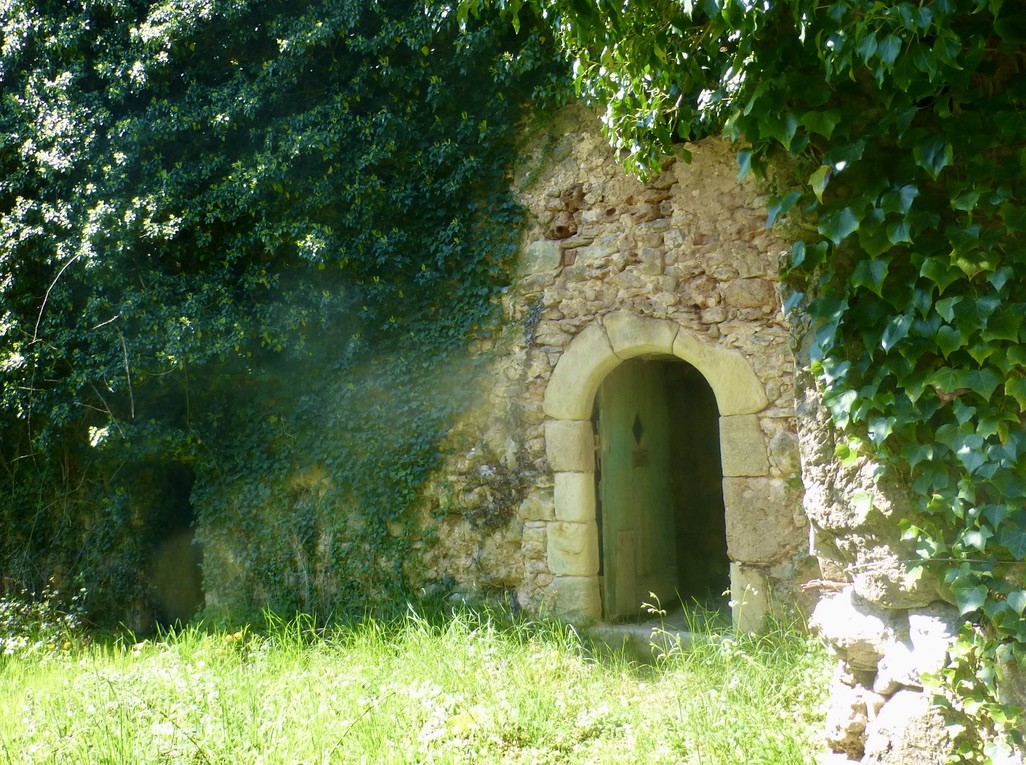 Ruines du Mas de Rouquet